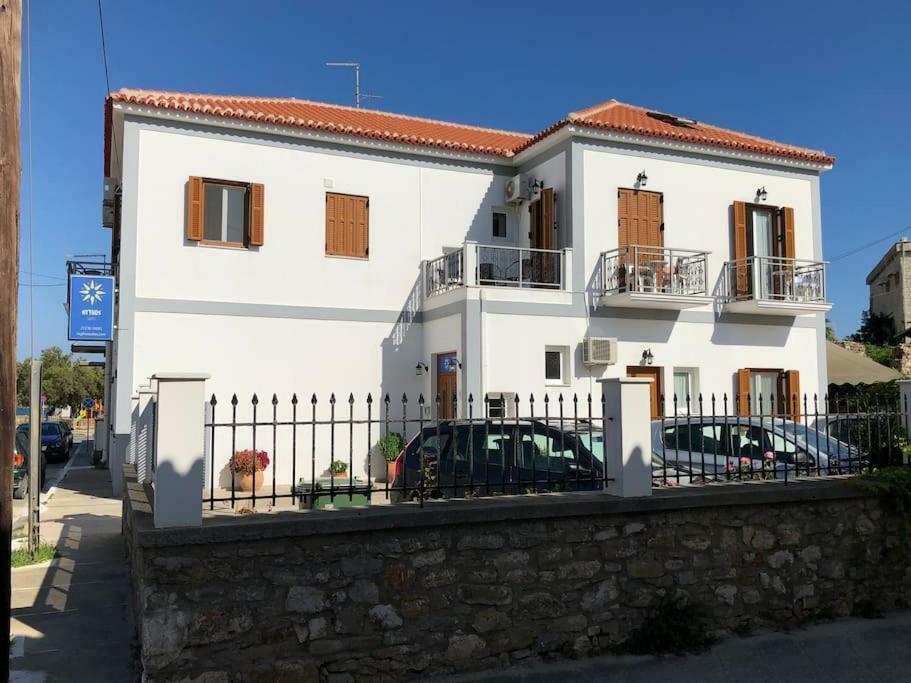 Mythos Suites-Aphrodite Apartment Methoni  Exterior photo
